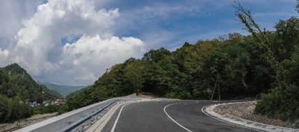 山岳道路工事